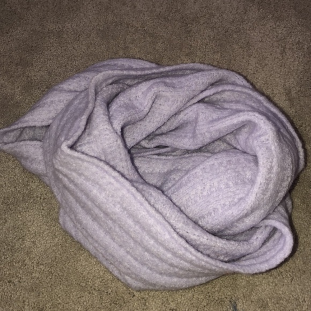GAP Lilac Wool Alpaca Infinity Scarf New no tags‎
